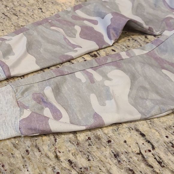 LAST PAIR!Camo print pajama/jogger pants SZ Large - Picture 6 of 8